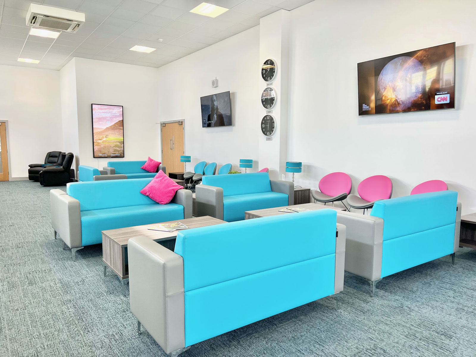 Jet Centre Lounge with sofas